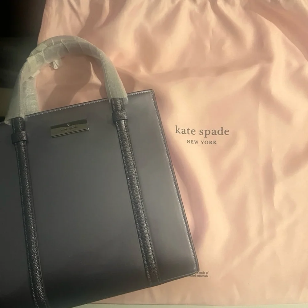 Kate Spade Patent Leather Kenzie Mini Tote (NWT, includes branded dust bag) - Picture 4 of 7